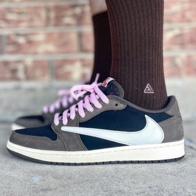 کتانی نایک ایرجردن ۱ بدون ساق تراویس اسکات قهوه ای Nike air jordan 1 low travis Scott cactus Jack brown