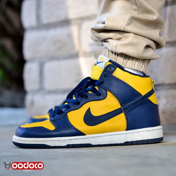 کتانی نایک اس بی دانک نیم ساق میشیگان سورمه ای زرد Nike sb dunk mid Michigan navy and yellow