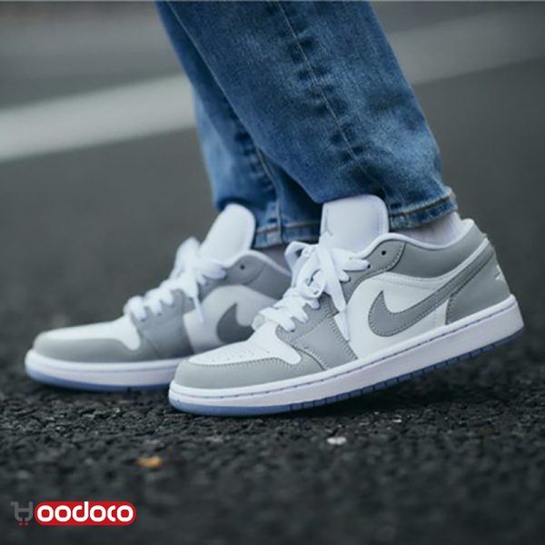 کتانی نایک ایر جردن ۱ بدون ساق ولف طوسی Nike air jordan 1 low wolf grey