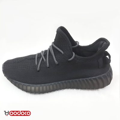 کفش آدیداس یزی بوست 350 مشکی بند شب نما Adidas yeezy boost 350 black black light