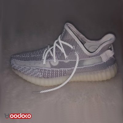 کفش آدیداس یزی بوست 350 سفید بند شب نما Adidas yeezy boost 350 white black light