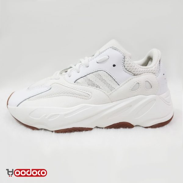 کفش آدیداس یزی بوست 700 سفید Adidas yeezy boots 700 white