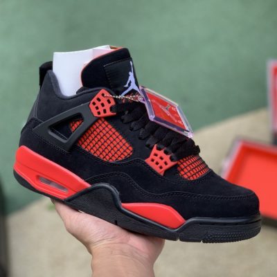 بزودی! ( پیش خرید از طریق واتساپ یا تلگرام 09178830512 ) Nike air jordan 4 red black