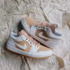 بزودی! ( پیش خرید از طریق واتساپ یا تلگرام 09178830512 ) Nike air jordan 1 low hemp white