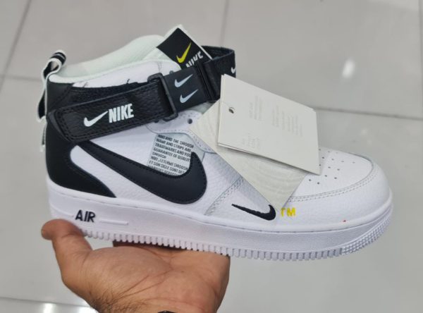 کتانی نایک ایر فورس ۱ یوتیلیتی نیم ساق سفید Nike air force 1 utility mid white