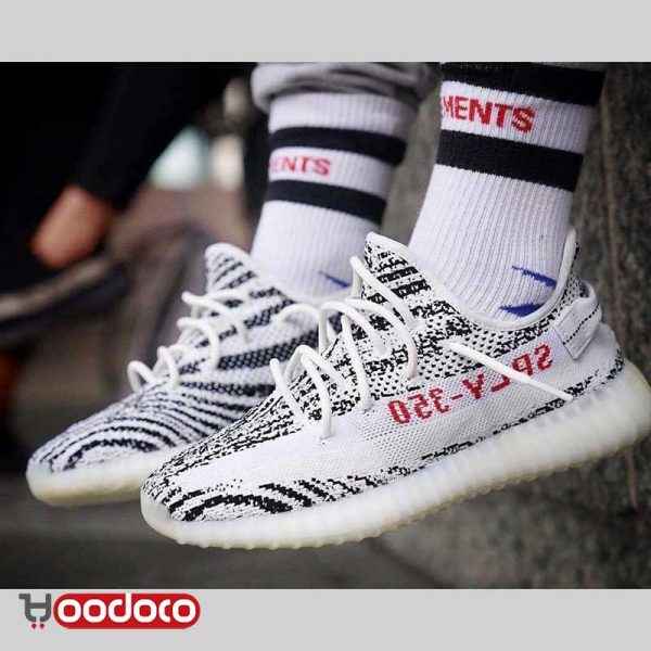 کفش آدیداس یزی بوست ۳۵۰ وی۲ گورخری Adidas yeezy boost 350 v2 zebra