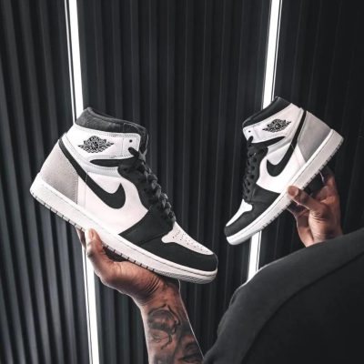 جردن 1 کورال مشکی طووسی سفید Jordan 1 bleached coral