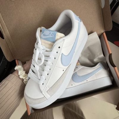 نایک بلازر بدون ساق 77 سفید آبی Nike blazer low 77 ghost white